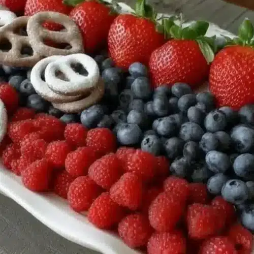 4th of july fruit platter idea 2026 04 26 163842 1024x574 1