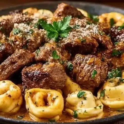 Garlic Steak Tortellini in Creamy House Sauce for a Quick Family Dinner 3 cracked garlic steak tortellini in creamhouse sauc 2026 04 01 115834 1024x574 1