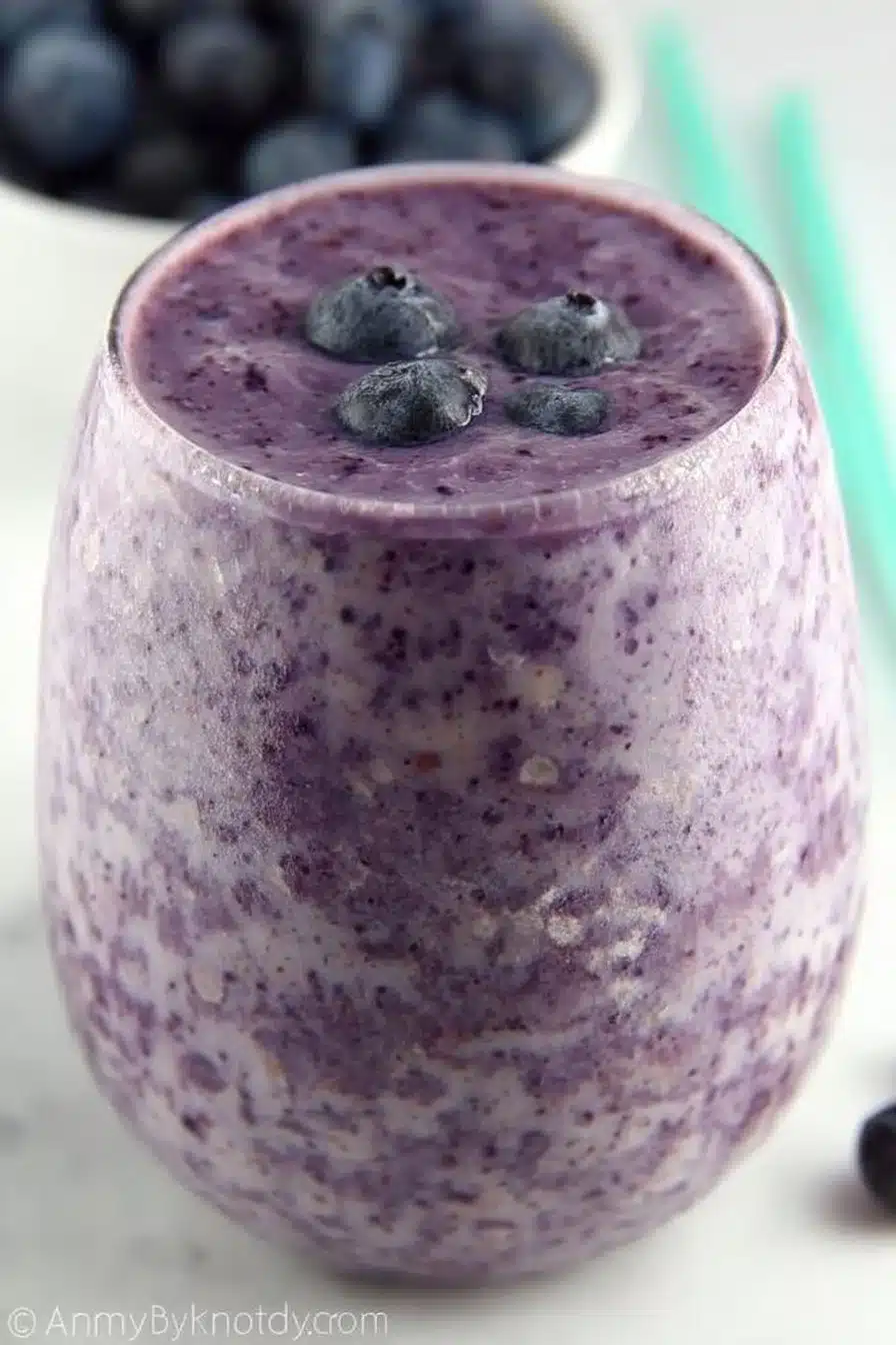 Blueberry Banana Protein Smoothie for a Healthy Breakfast 2 Healthy Blueberry Banana Protein Smoothie
